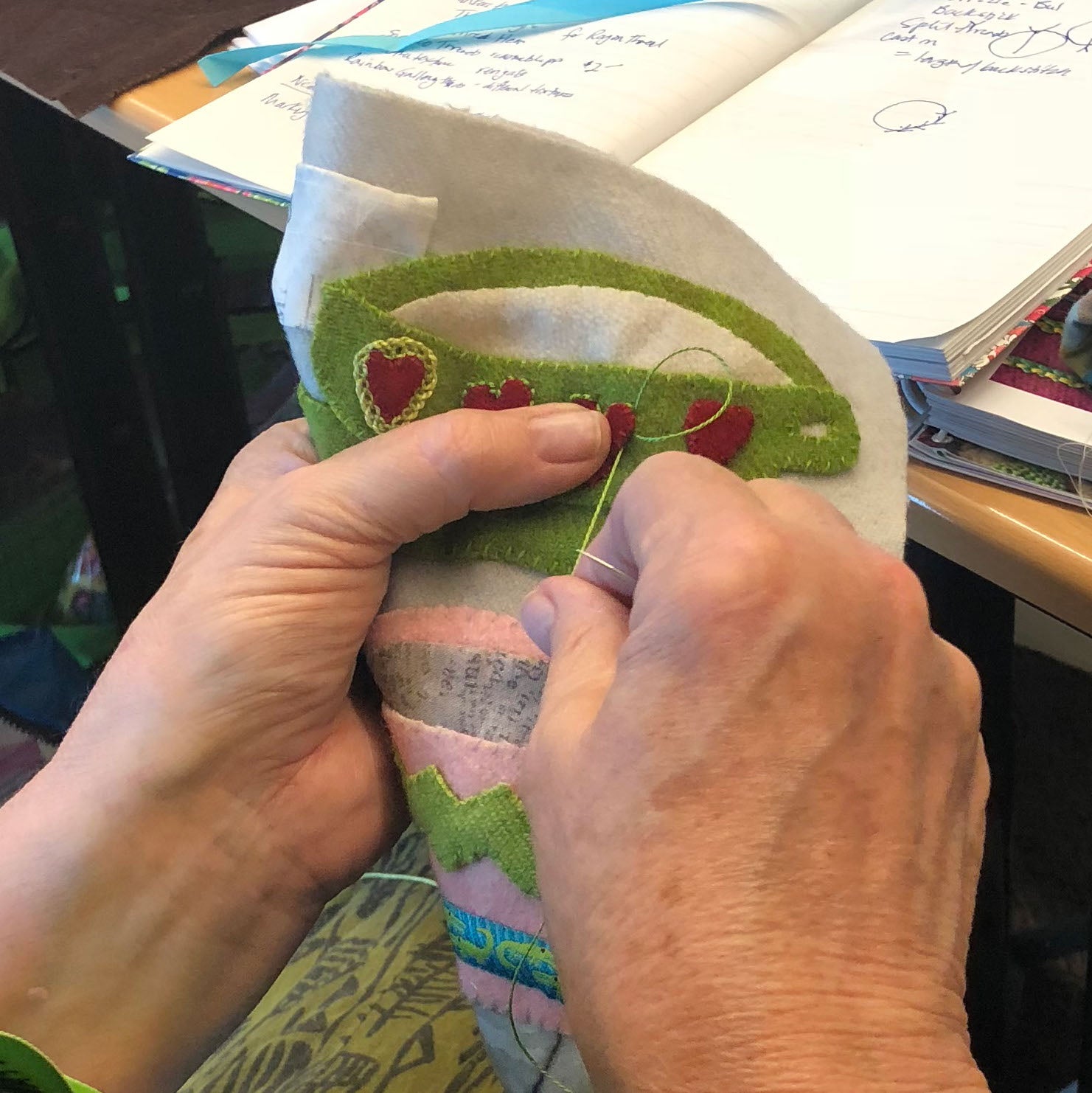 Stitch Rwrening Stitching Classes – Stitchin' Post
