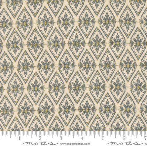 Old World Yultetide Eggshell 45626 11M