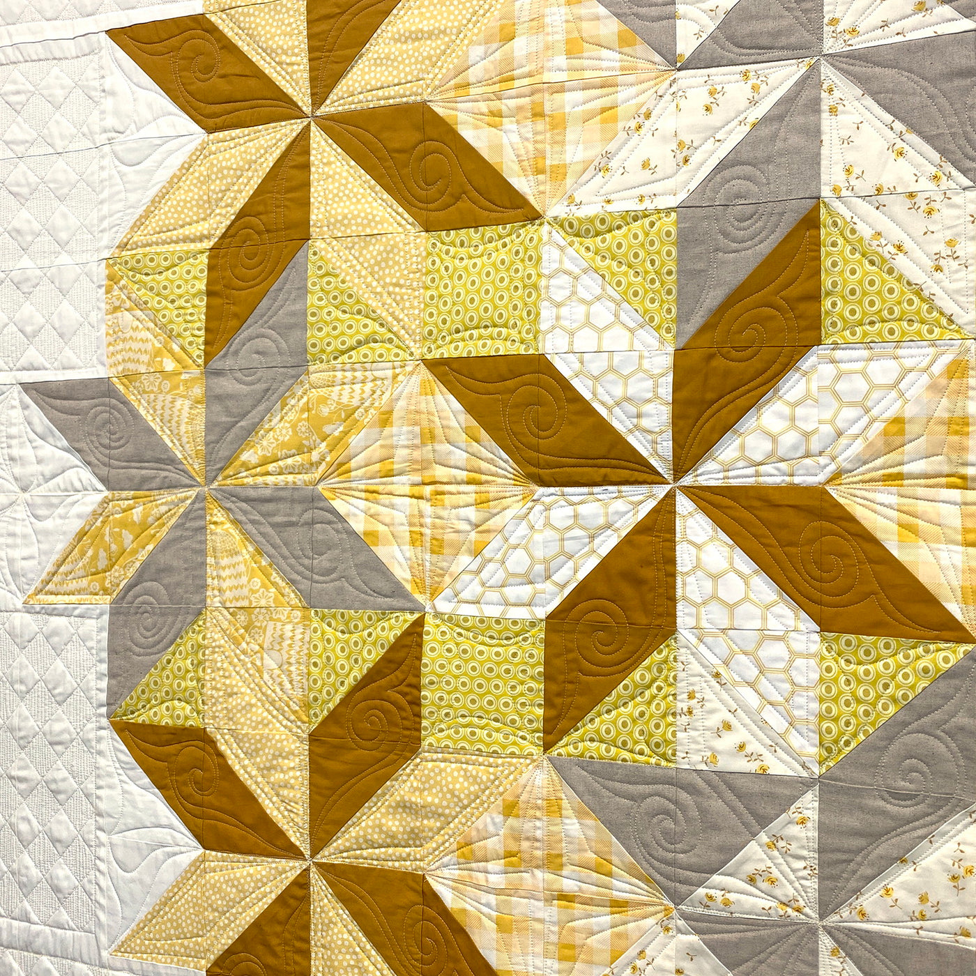 Beekeeper Finished Quilt Handcraft