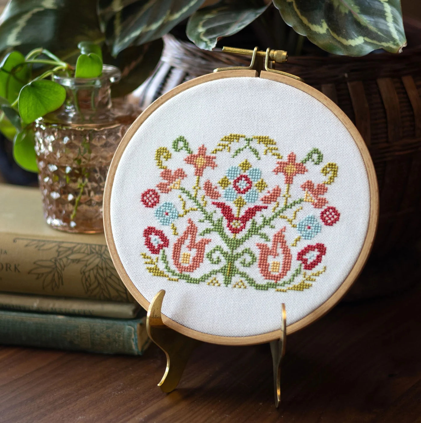 Clara's Garden Hoop Cross Stitch Kit - Avlea Folk Embroidery