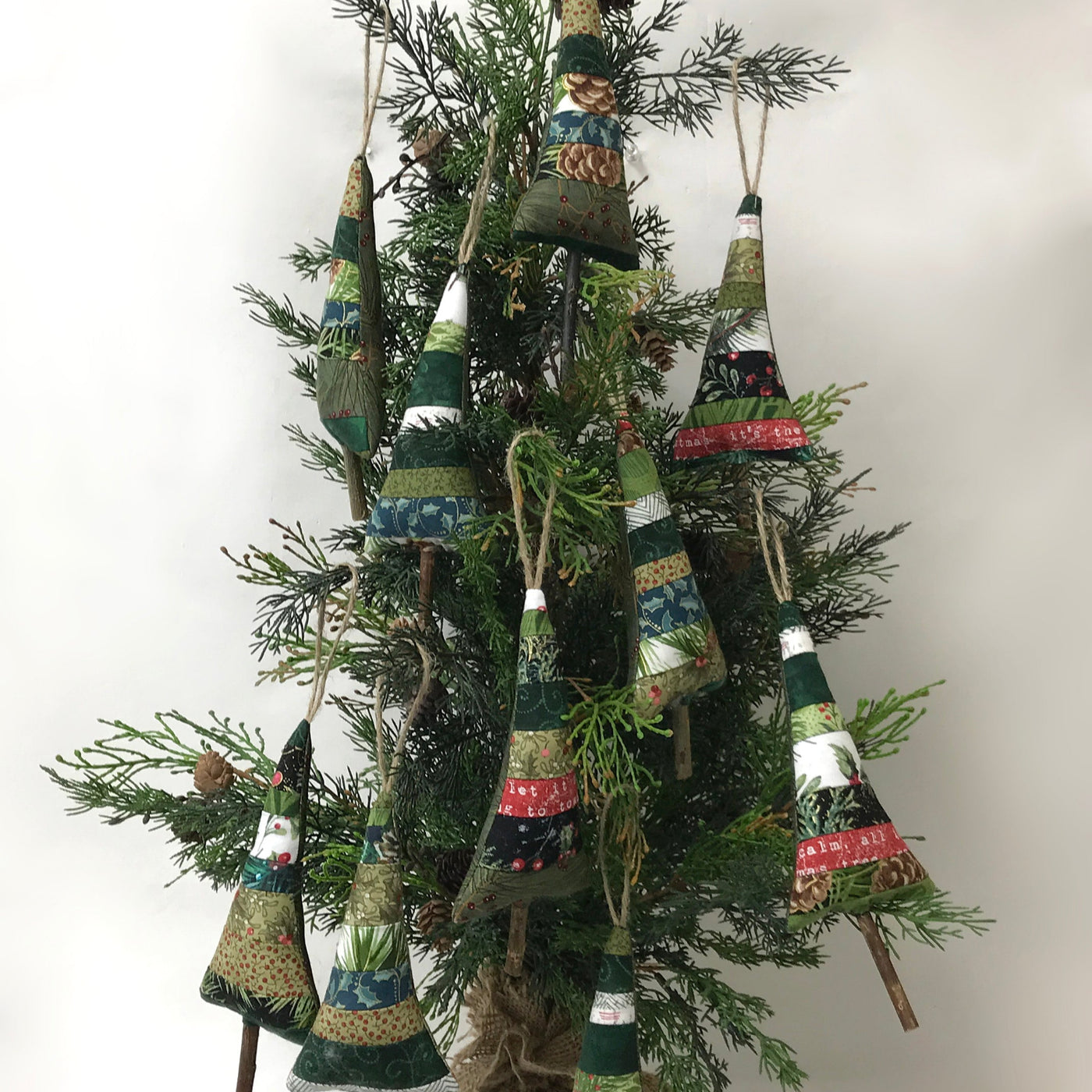 Holiday Pop-Up! with Debbie Manning and Jackie Erickson on 10/12/2025