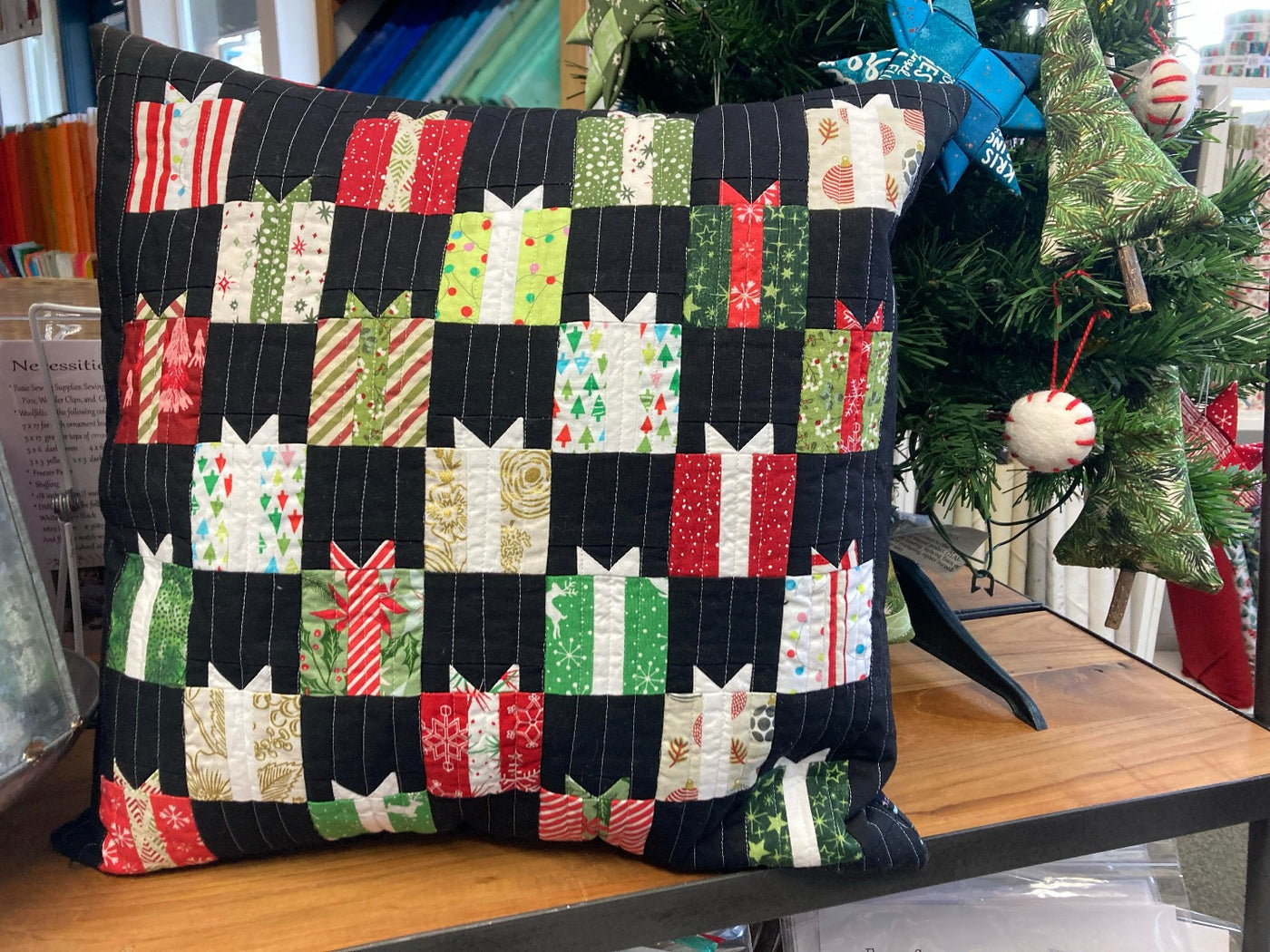 Giving Season Christmas Pillow Kit