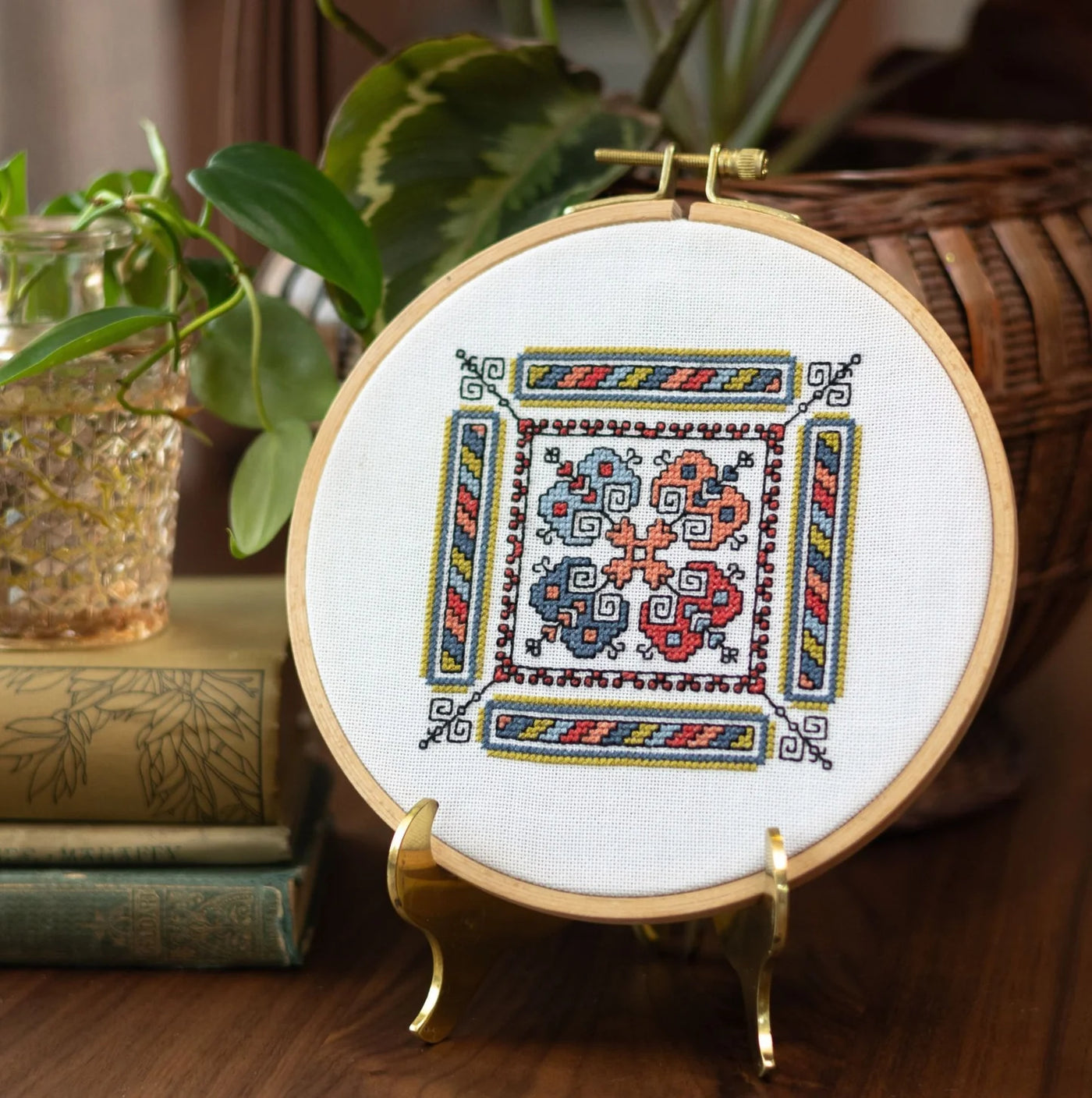 Kalamata Courtyard Hoop Cross Stitch Kit - Avlea Folk Embroidery