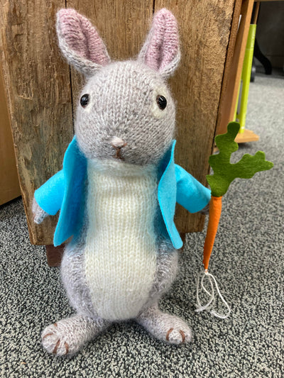 Knitting Peter Rabbit