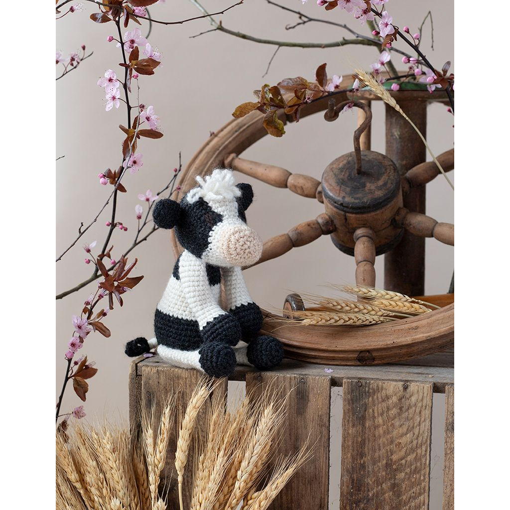 Sarah the Friesian Cow Toft Crochet Kit