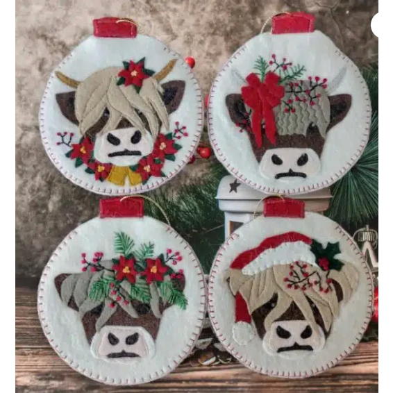 Christmas Cows Ornament Kit
