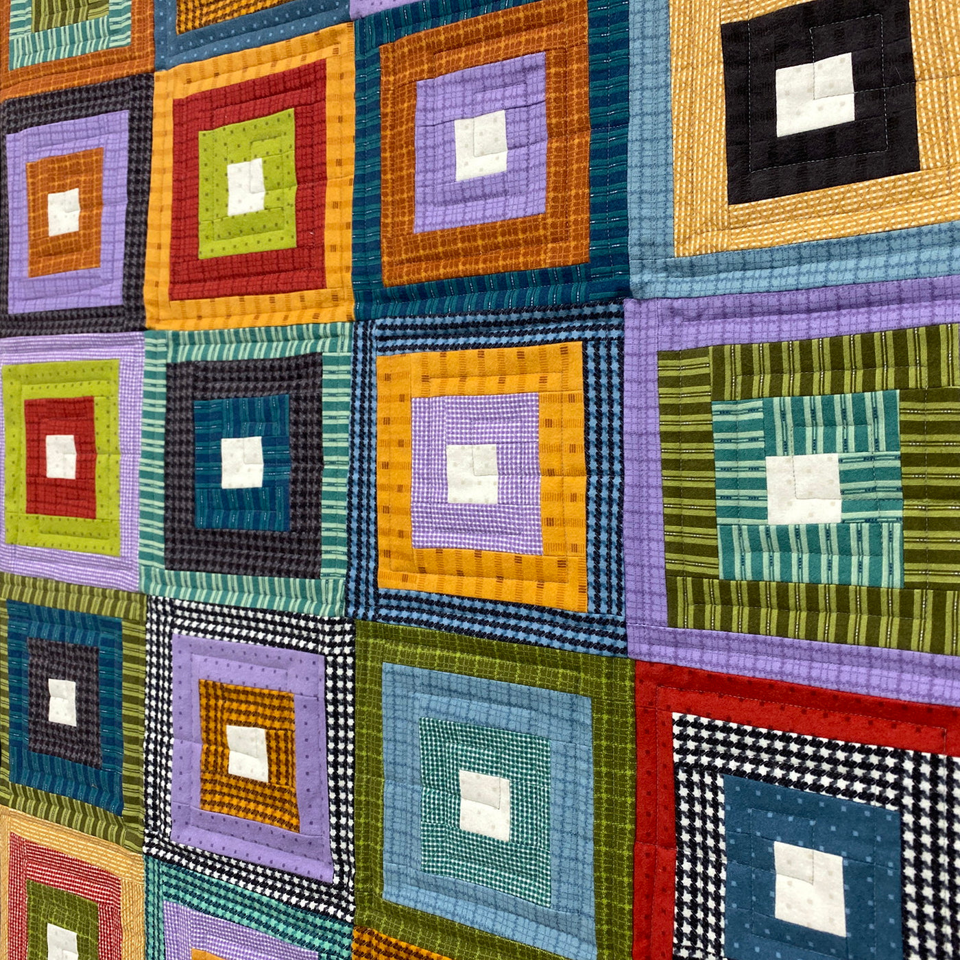 Stitcher's Flannel Log Cabin In The Round Quilt Kit