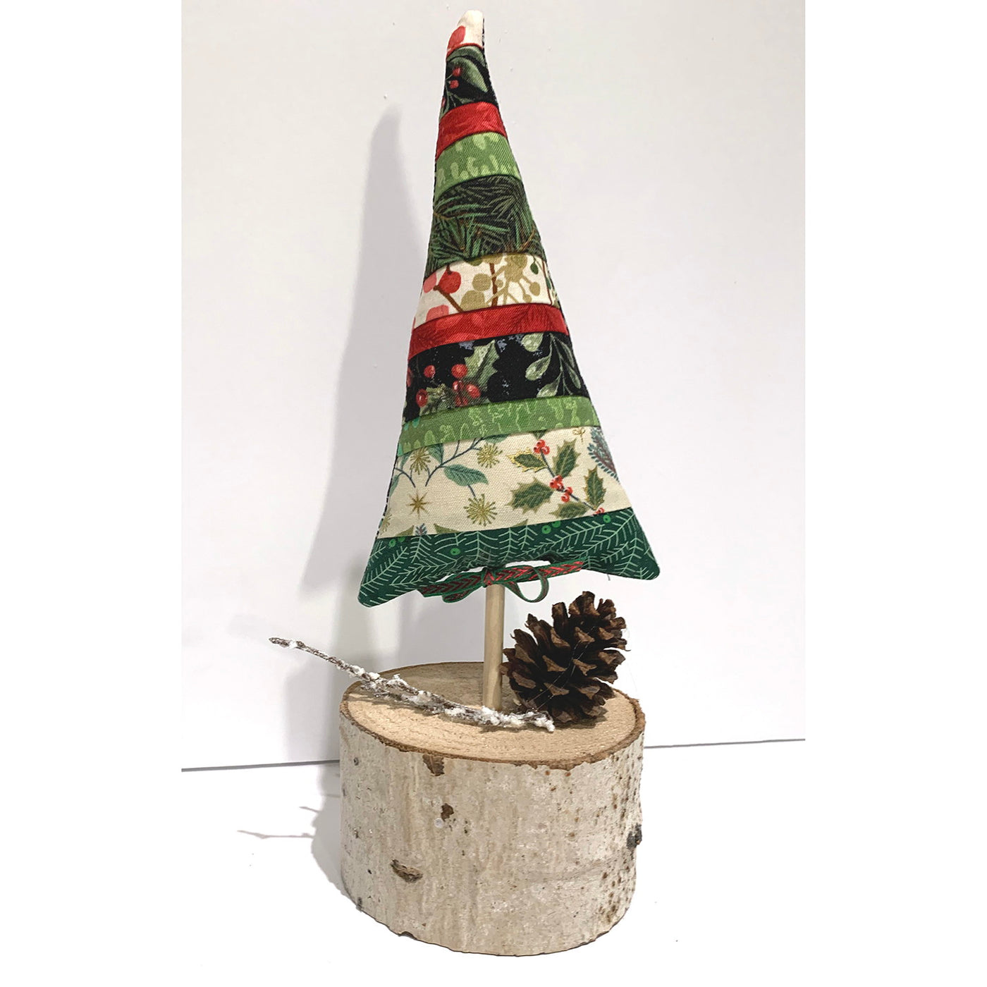 Scrappy Tree - Small - Finished Product made by Jean Wells