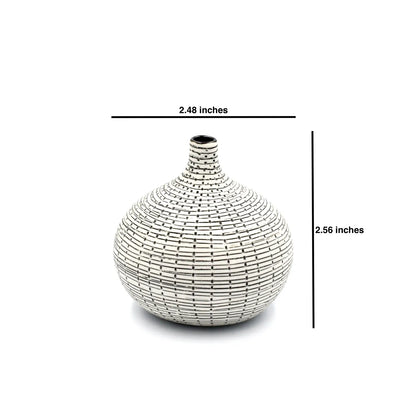 Congo Tiny S-Handcrafted Porcelain Bud Vase - Art Floral Trading