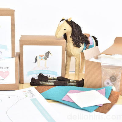 DelilahIris Designs - Felt Horse Sewing Kit