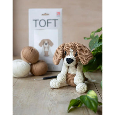 Lola the Beagle Toft Crochet Kit