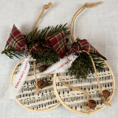 Caroler's Keepsake - 3.5 inch