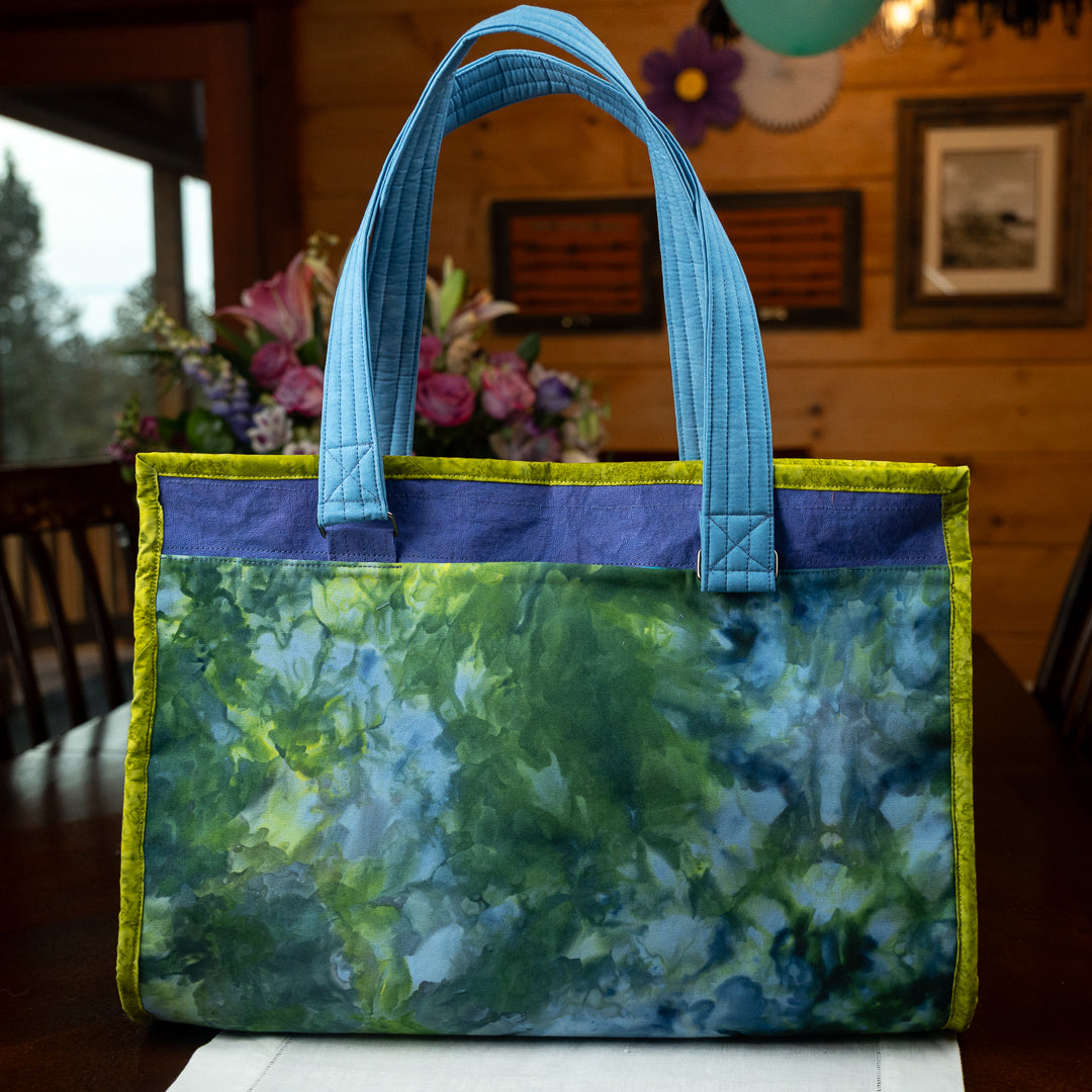 Girlfriends & Giggles Tote - Light