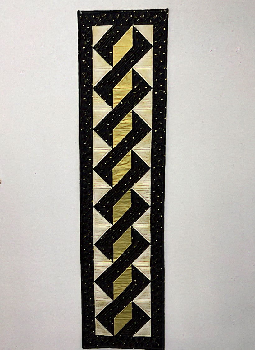 Twisted Pole Table Runner