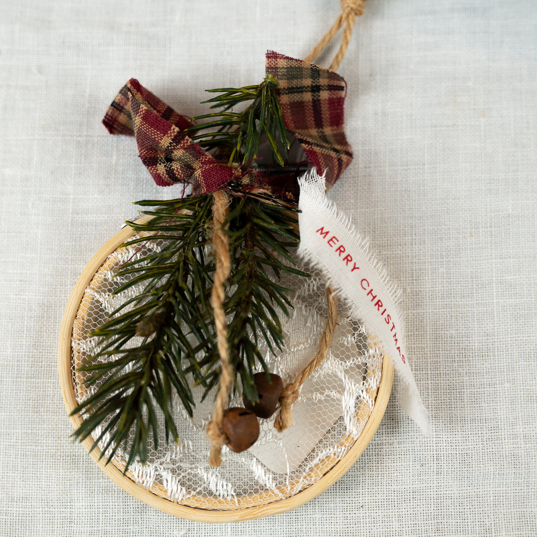 Frosted Lace Keepsake