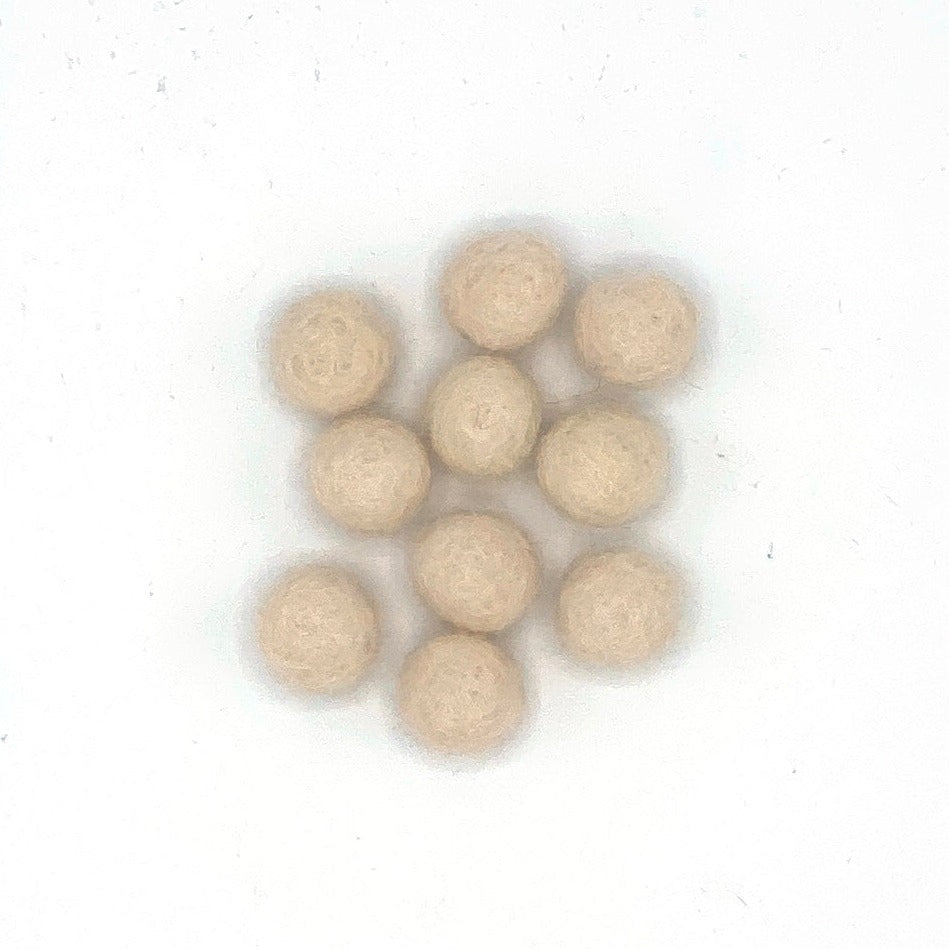 1 cm Cream Felt Ball -10 pack