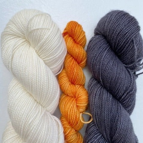 Blossoms Bundle Kit by Dirty Water DyeWorks in Gourd